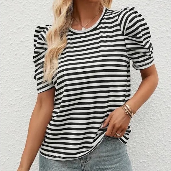 Who What Wear Tops - Who What Wear Black and White Striped Short Sleeve Top